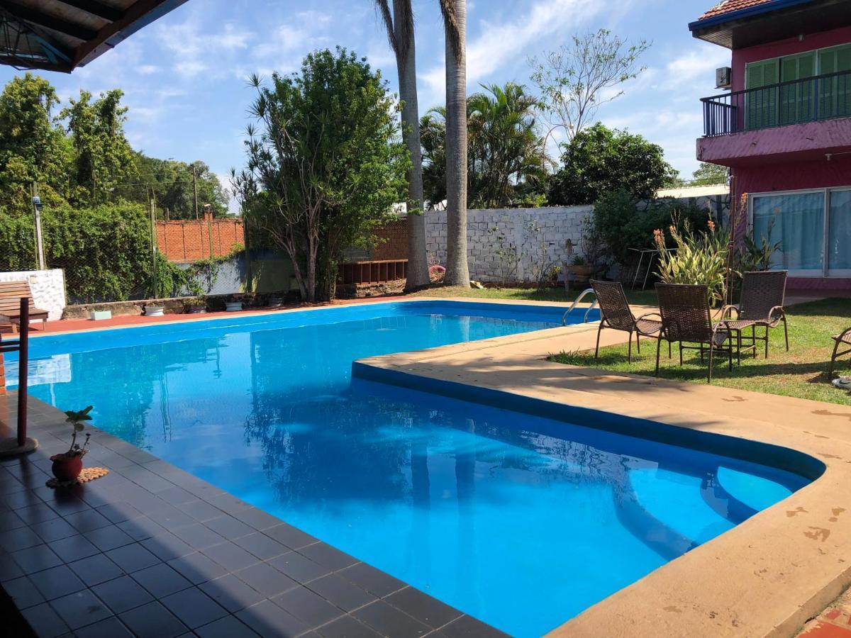 Guembe Al Rio Hostel ปูแอร์โตอีกวาซู ภายนอก รูปภาพ