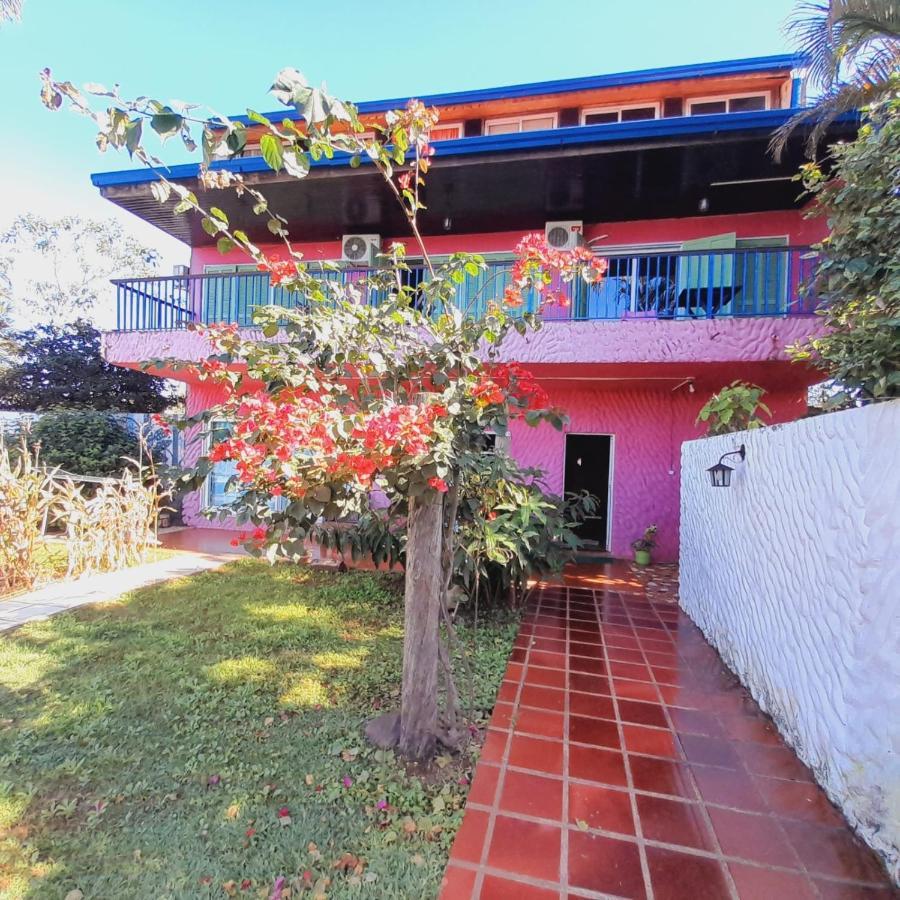 Guembe Al Rio Hostel ปูแอร์โตอีกวาซู ภายนอก รูปภาพ