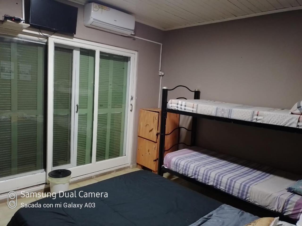 Guembe Al Rio Hostel ปูแอร์โตอีกวาซู ภายนอก รูปภาพ